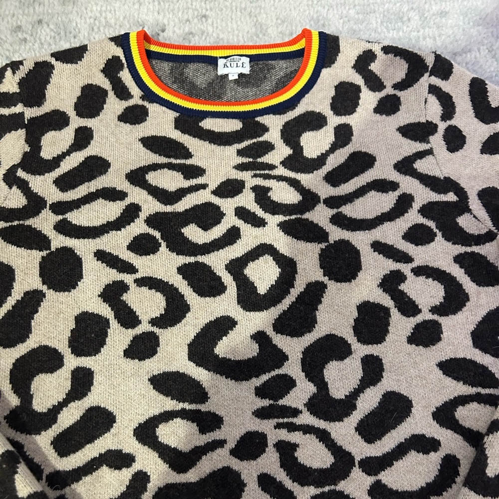 Leopard Print Sweater - The Cat - KULE Cashmere Wool Blend - Picture 5 of 15
